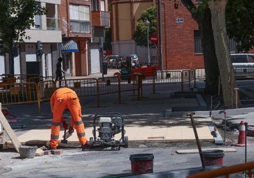 La peatonalización de San Juan avanza con el borrado de la calzada