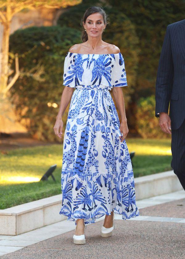 La reina Letizia lució el mismo look en 2023.