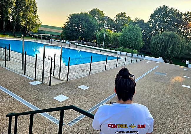 Yoana Rodríguez, socia de la empresa, en las instalaciones de Delicias.