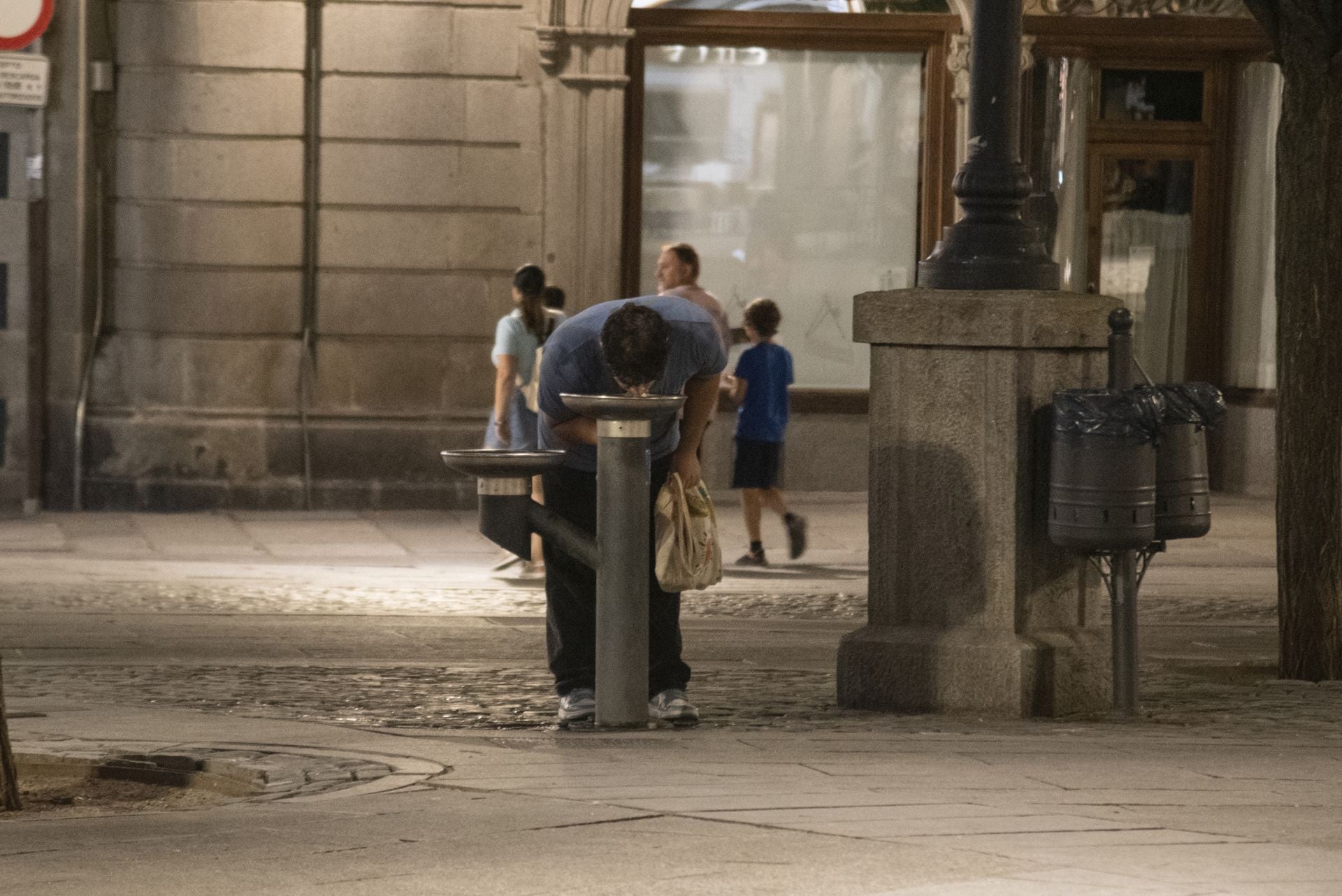 Fotos: así pasa Segovia la ola de calor por el día y por la noche