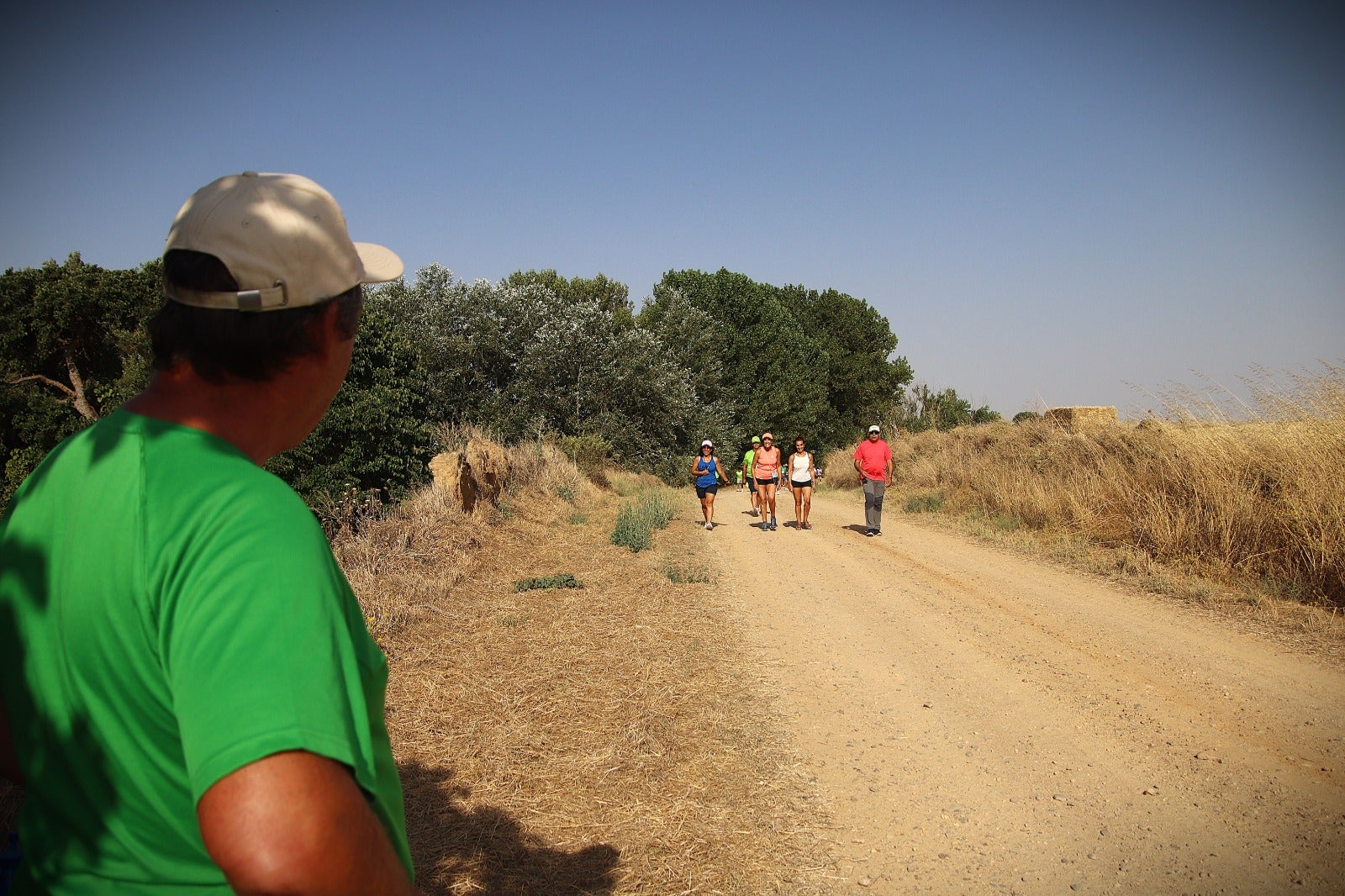 Seis pueblos de Tierra de Campos se unen en la quinta macha contra el cáncer Entre tapiales