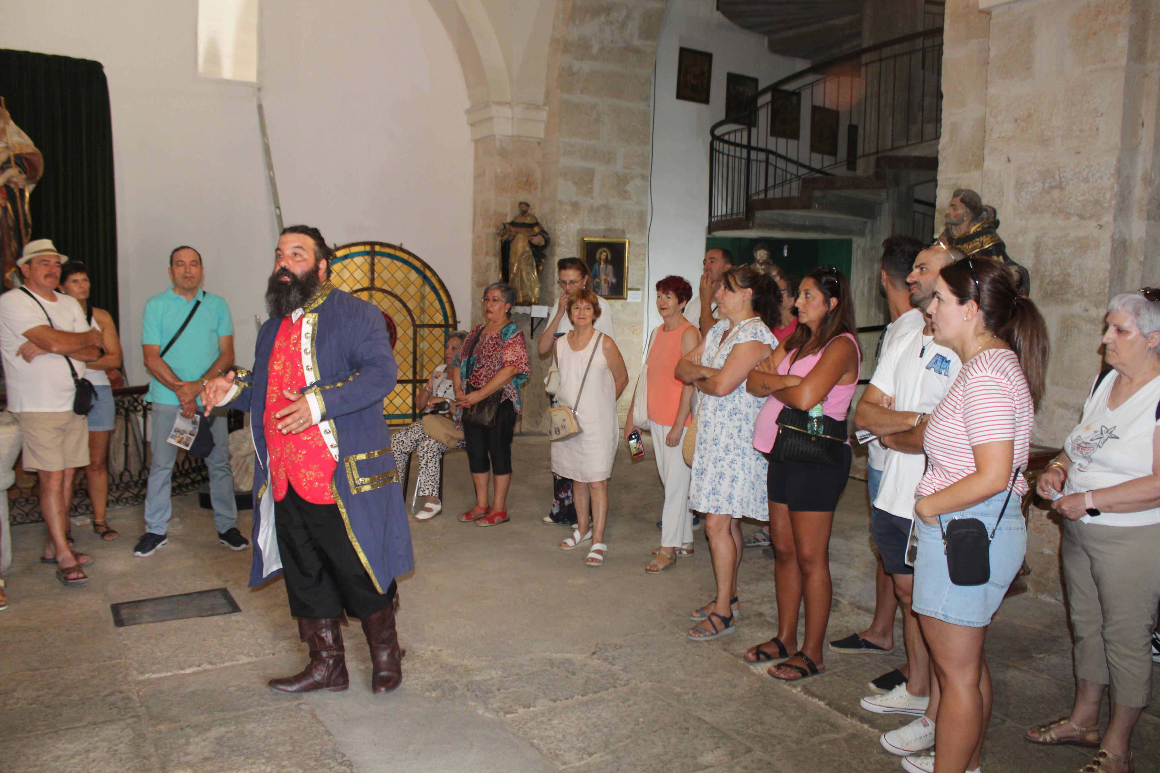 Visita Guiada Teatralizada por Dueñas