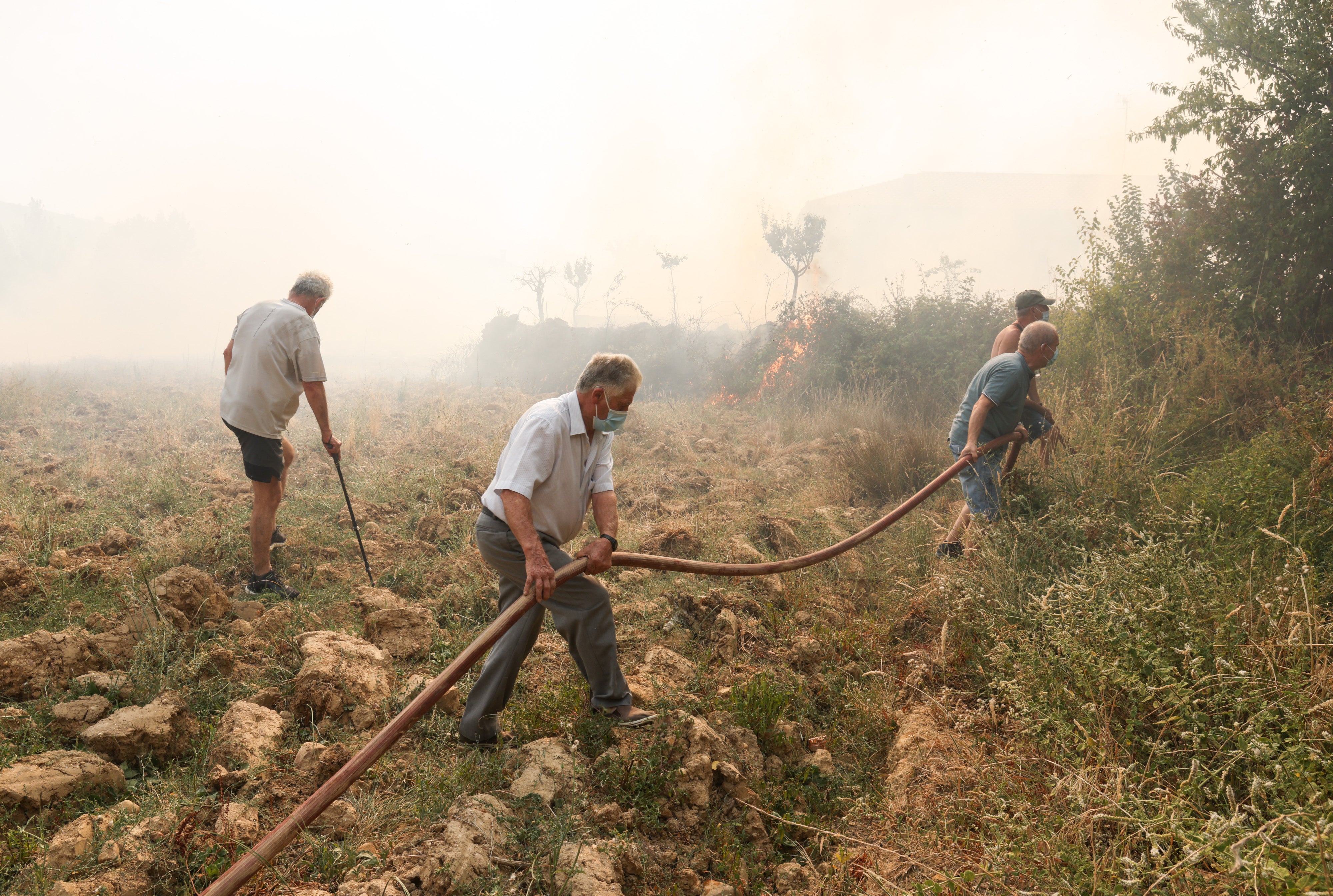 El incendio de Congosta, en imágenes