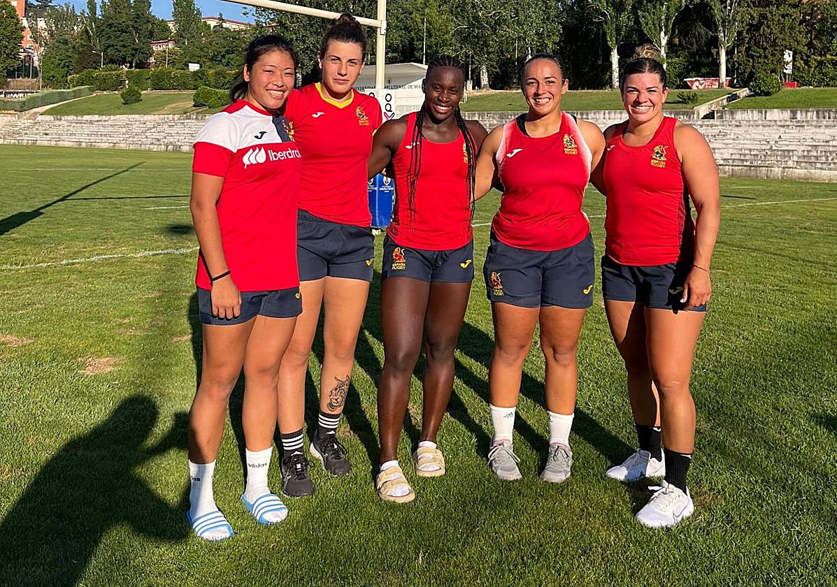 Bingbing Vergara, Nerea García, Tecla Masoko, Inés Antolínez y Sidorella Bracic.