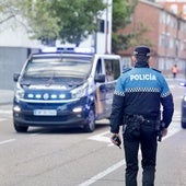 Un policía local durante un dispositivo en la calle 29 de octubre.