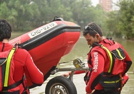 Equipos de rescate de los bomberos en una imagen de archivo.