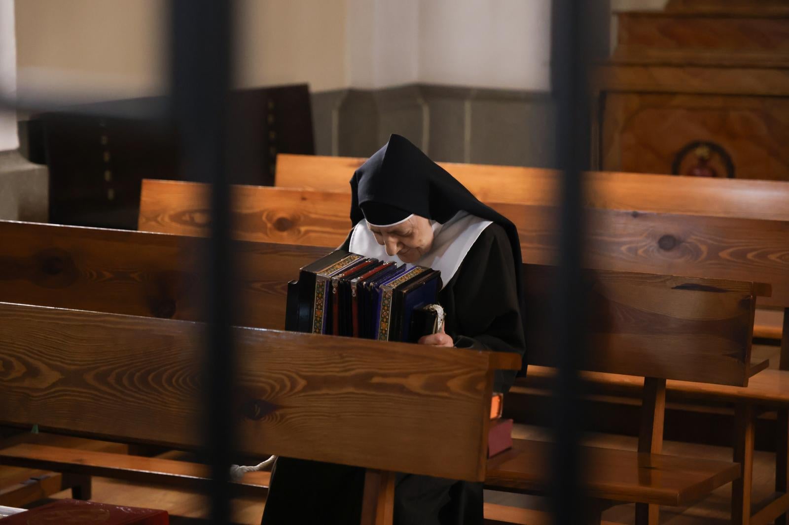Las Descalzas Reales se despiden de su convento: «Llevo 67 años viviendo aquí»