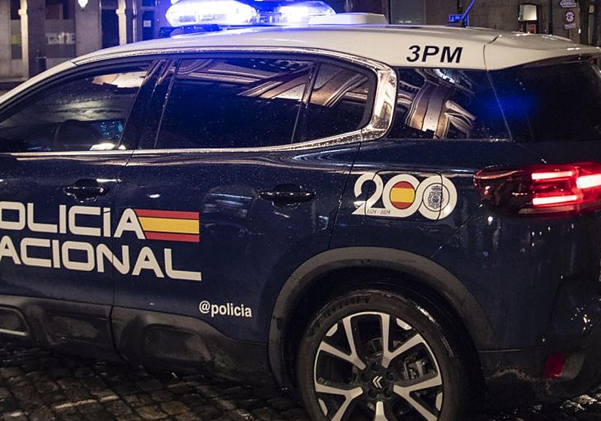 Patrulla de la Policía Nacional en Segovia.