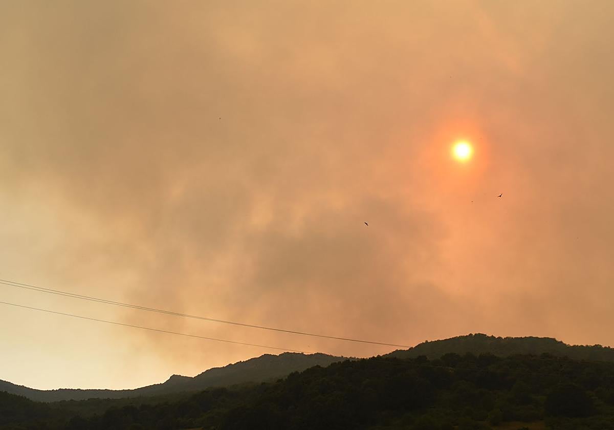 Preocupación en San Salvador de Cantamuda por el incendio de Resoba