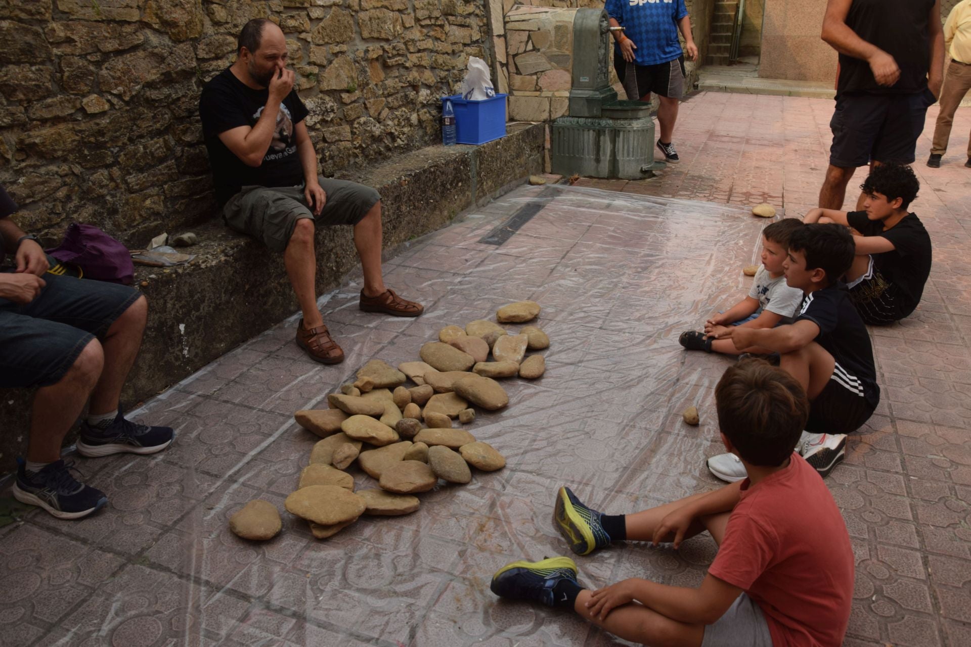 El vínculo de Santibáñez de la Peña con la Cueva Guantes