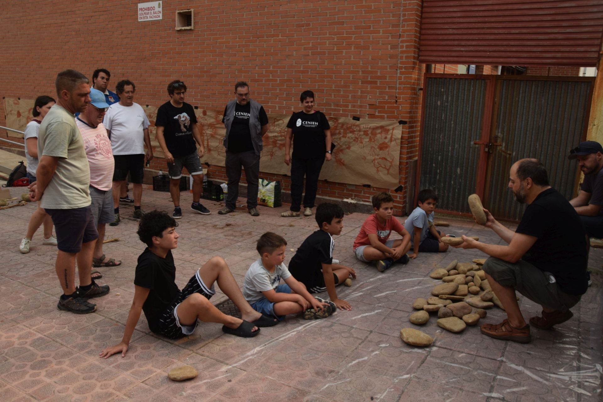 El vínculo de Santibáñez de la Peña con la Cueva Guantes