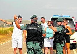 Desalojo de Sesnández, en Zamora, en la tarde del miércoles.