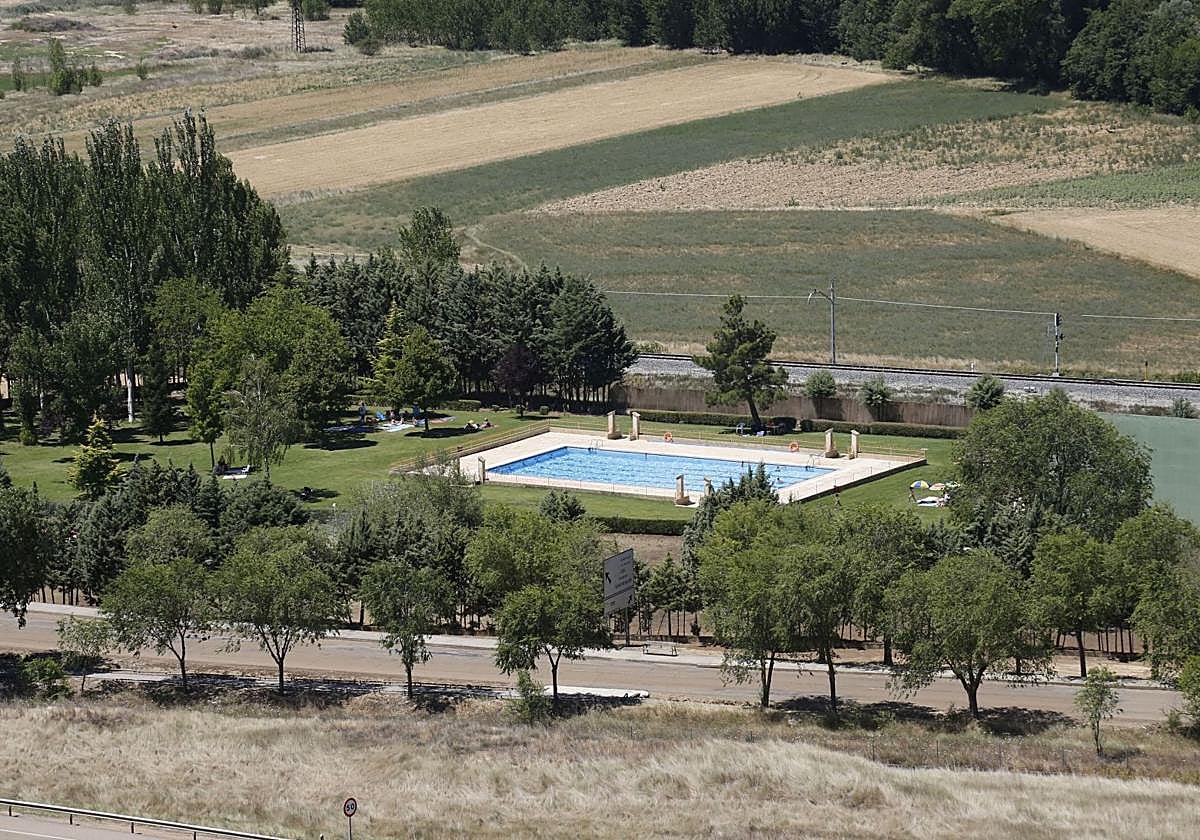 Piscina de Monzón de Campos.