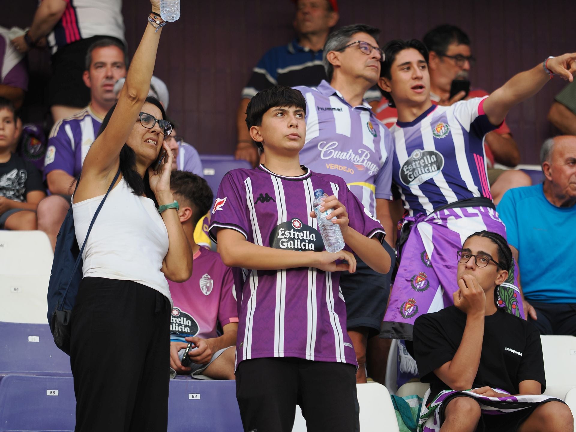 Búscate en la grada del Real Valladolid-Ceuta (2/3)