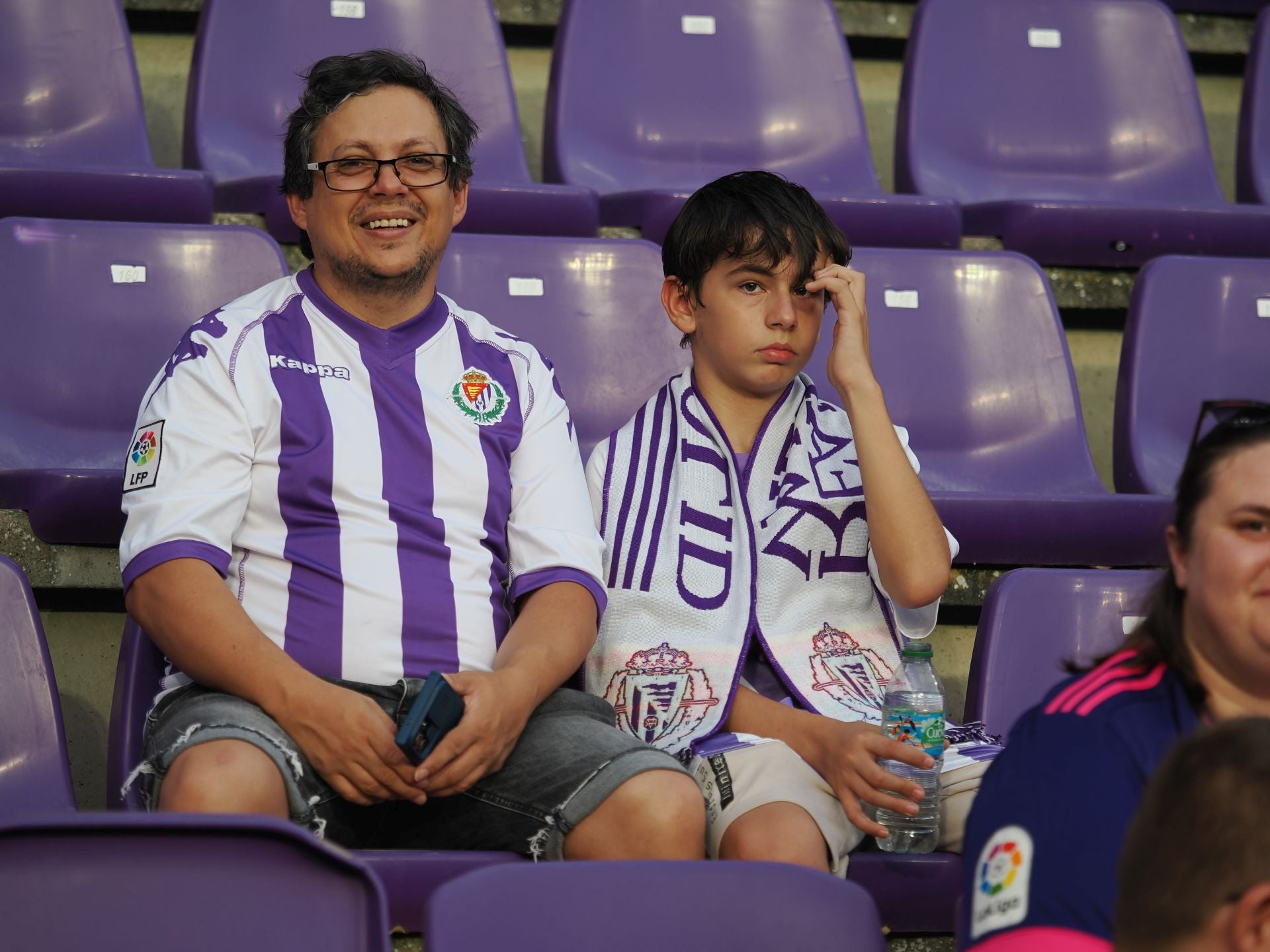 Búscate en la grada del Real Valladolid-Ceuta (2/3)