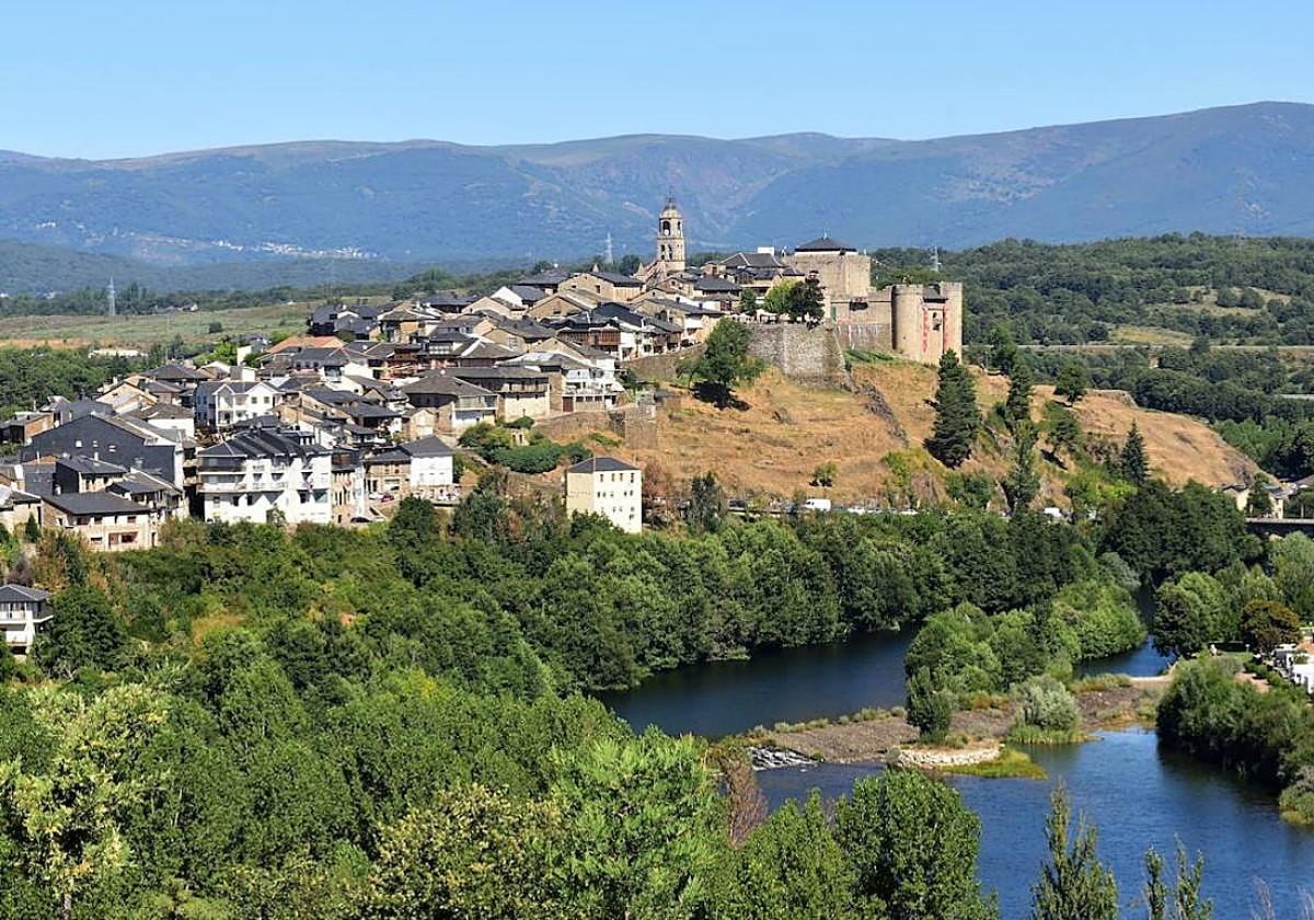 El río Tera a su paso por Puebla de Sanabria.
