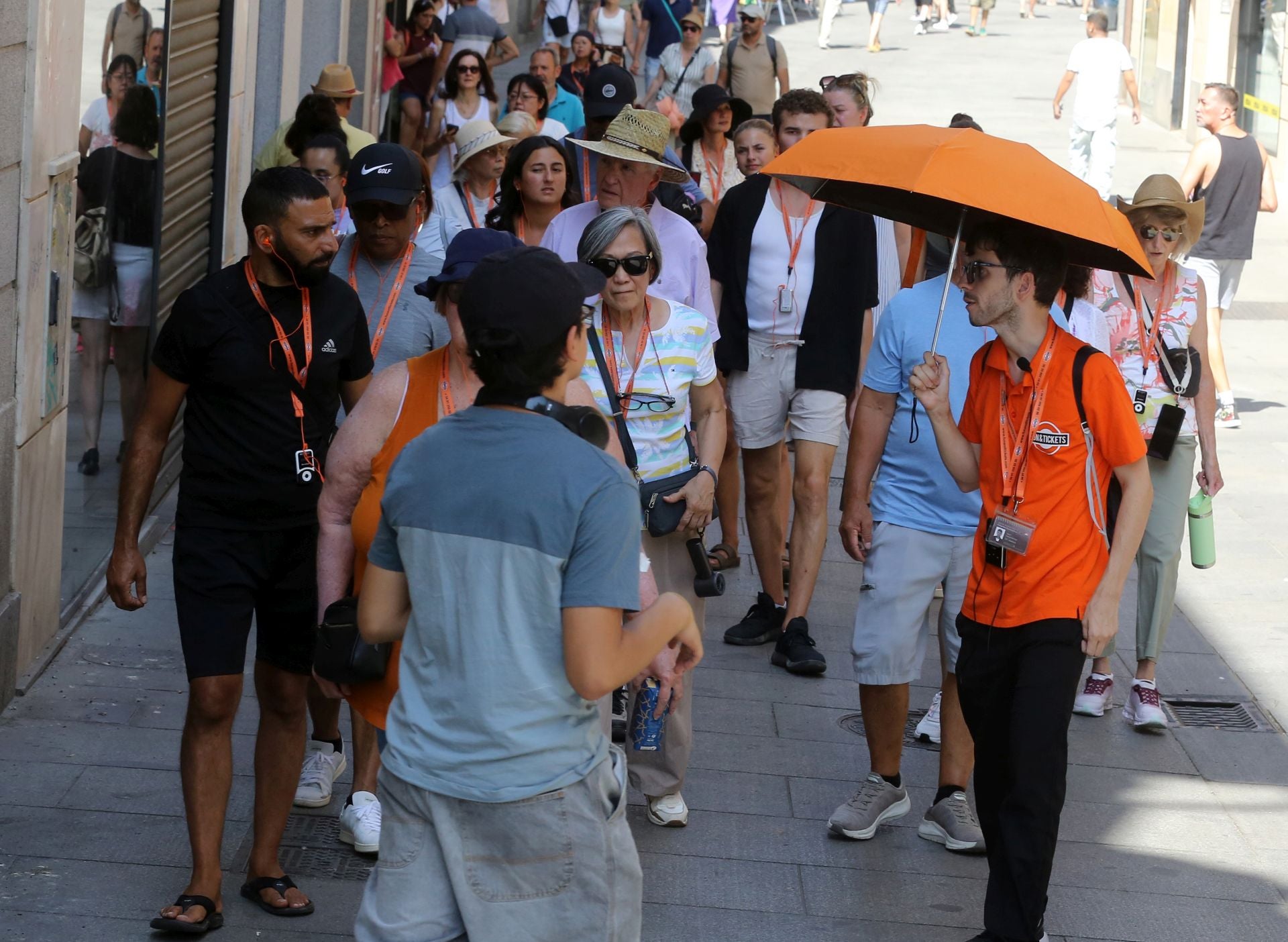Los turistas llenan Segovia