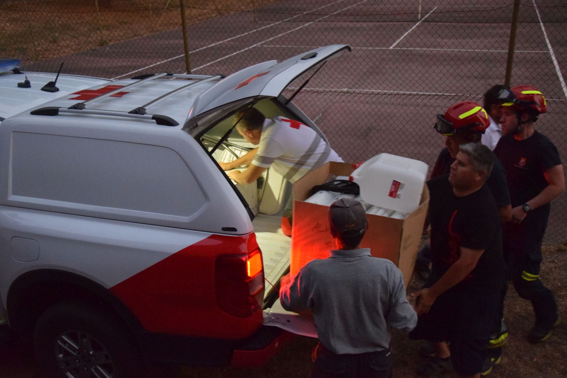 Guardo acoge a evacuados por los incendios