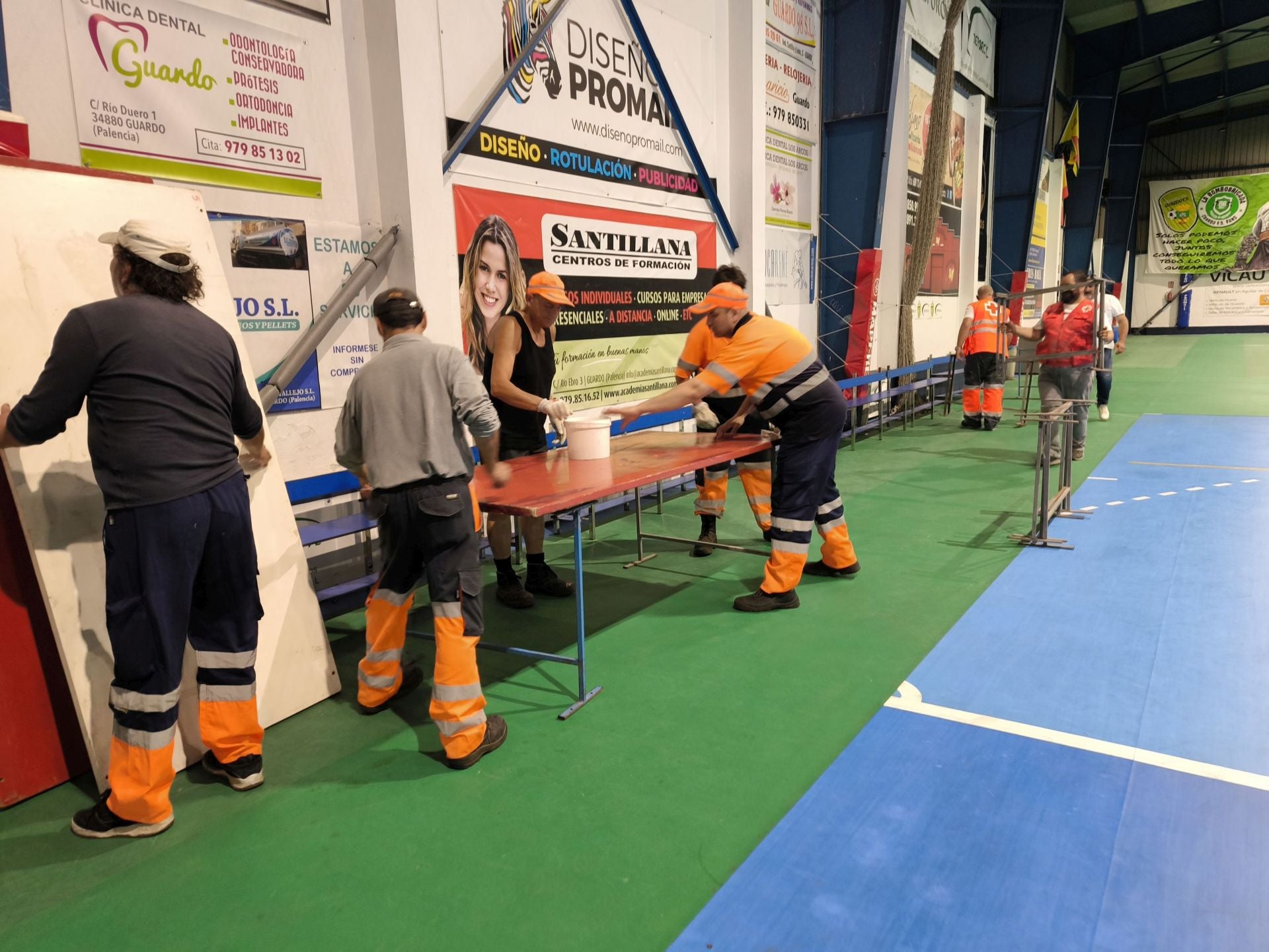 Guardo acoge a evacuados por los incendios