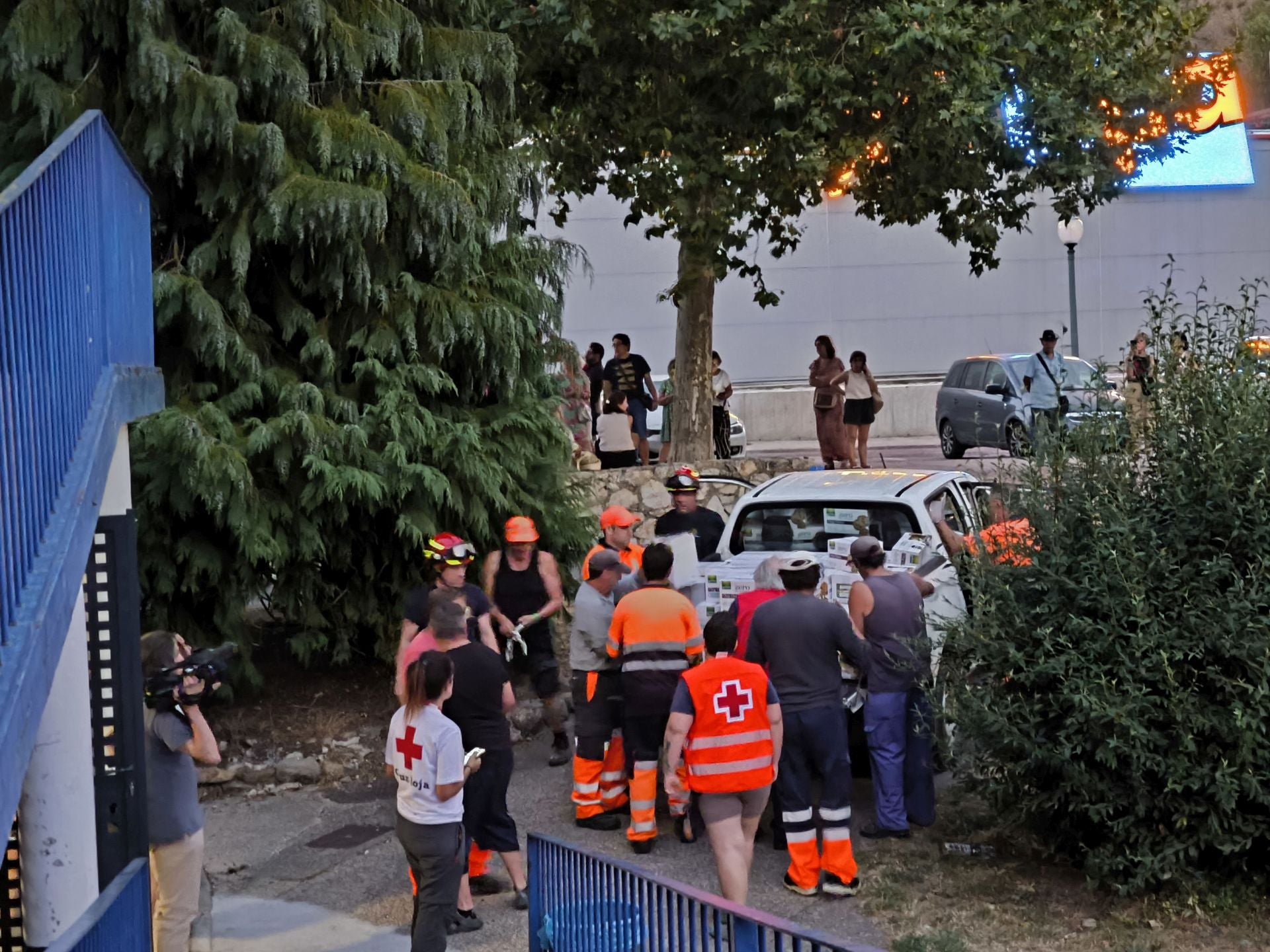 Guardo acoge a evacuados por los incendios