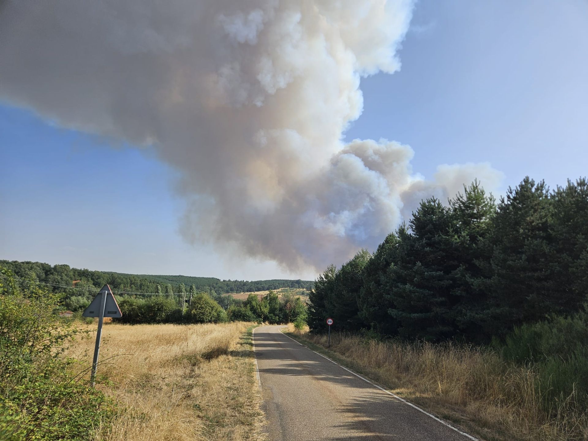 Guardo acoge a evacuados por los incendios