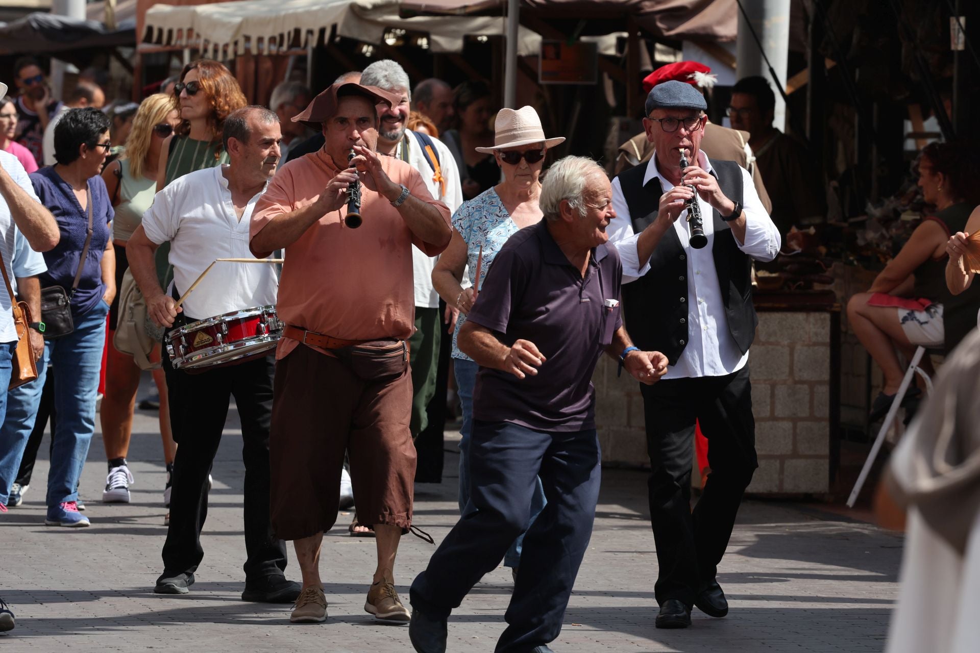 Ambiente en la Feria Renacentista de Medina del Campo este sábado