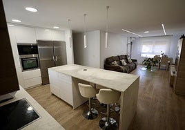 Vivienda con la cocina integrada en el salón, en Valladolid.