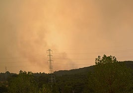 Humareda en los entornos de Guardo.