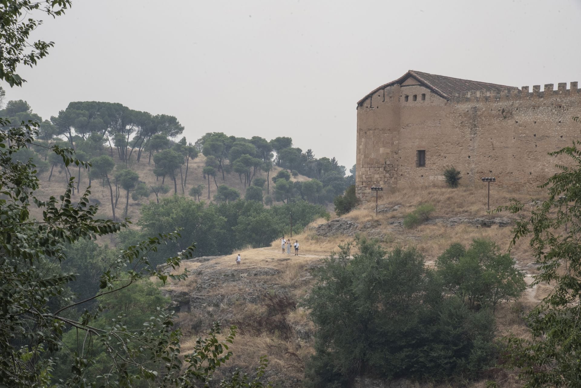 Niebla de humo en Segovia