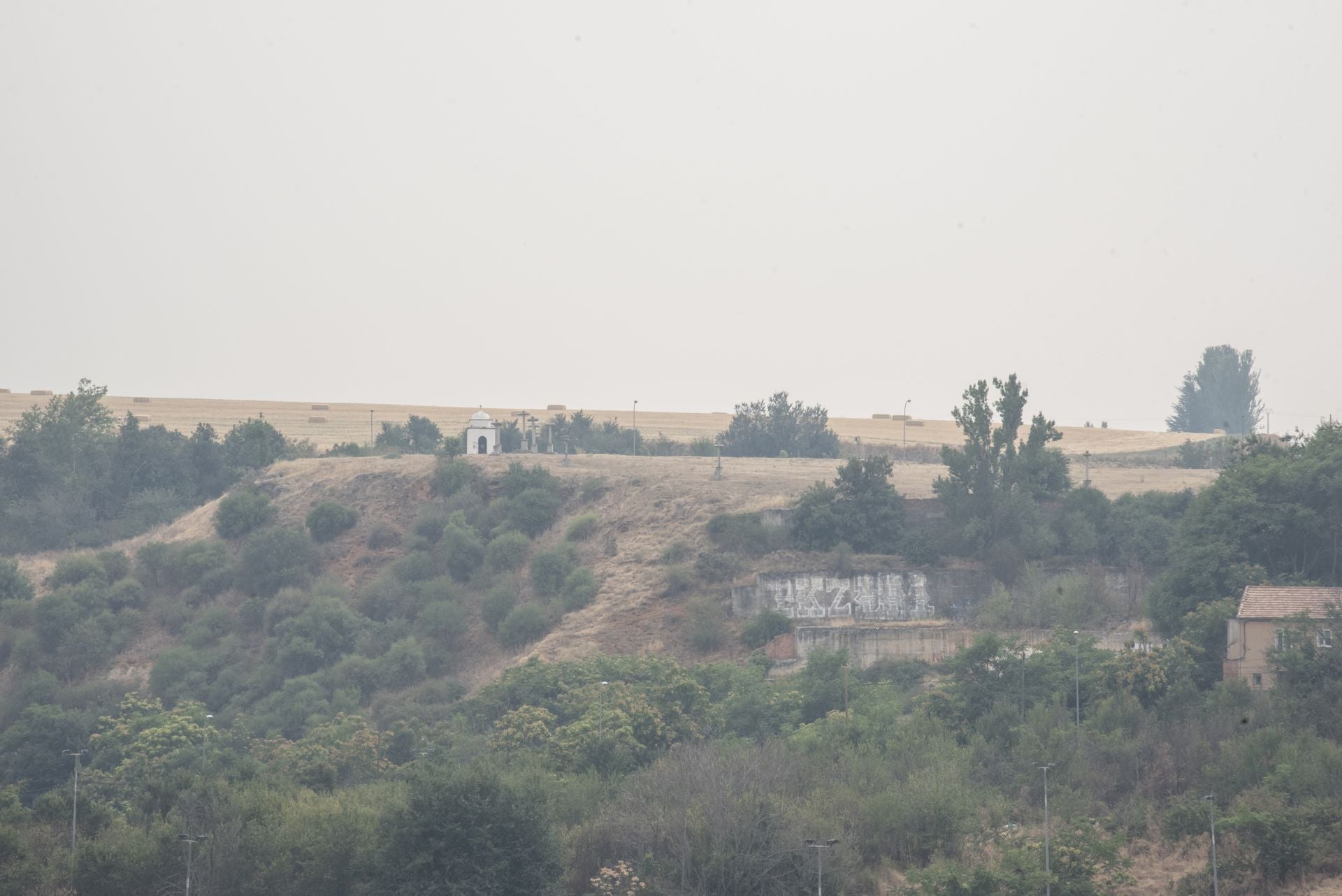 Niebla de humo en Segovia