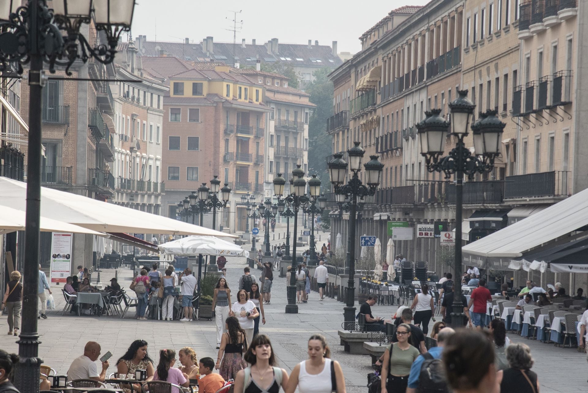 Niebla de humo en Segovia