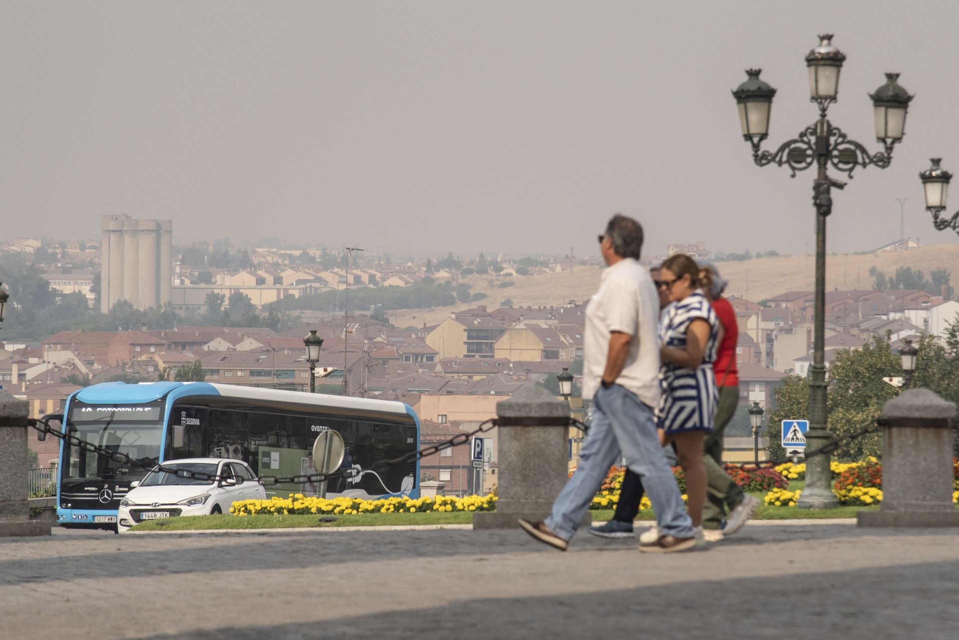 Niebla de humo en Segovia