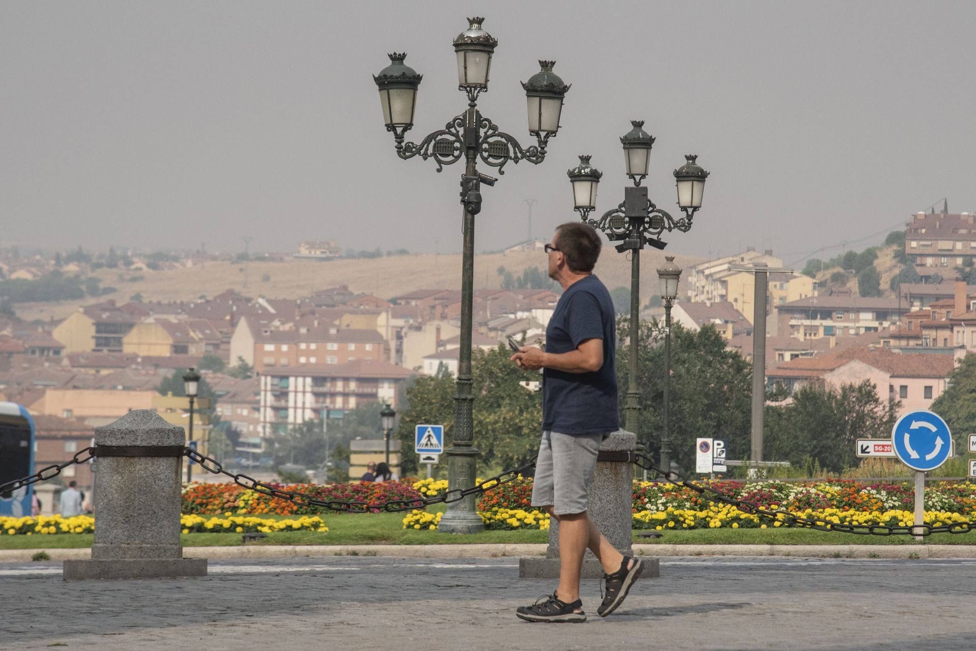 Niebla de humo en Segovia