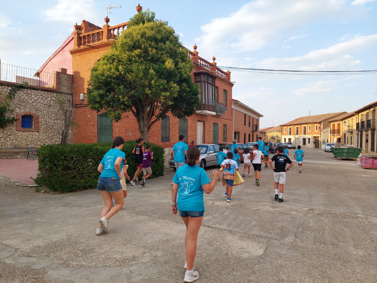 Un juego llamado vaca enmaromada