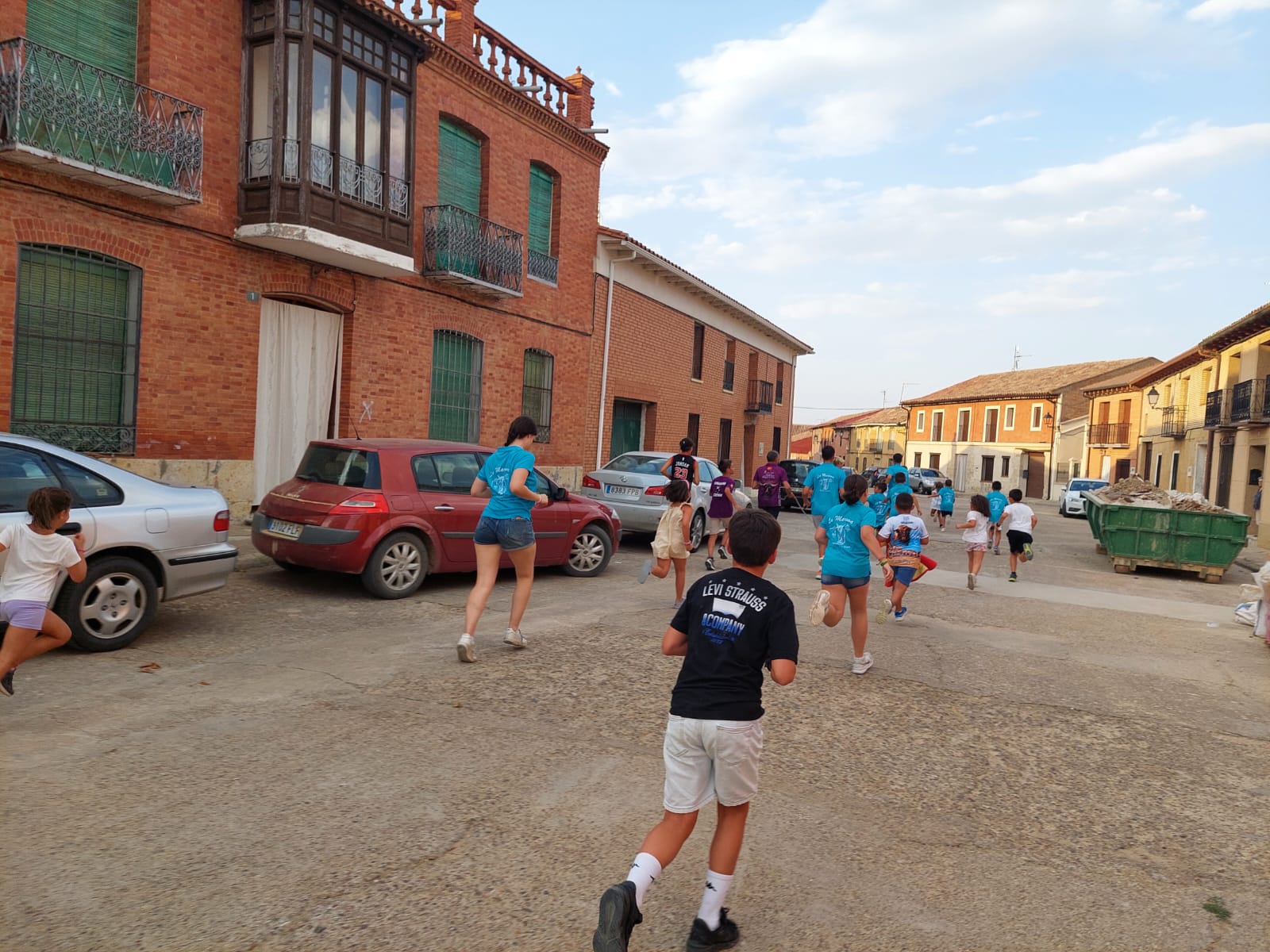 Un juego llamado vaca enmaromada