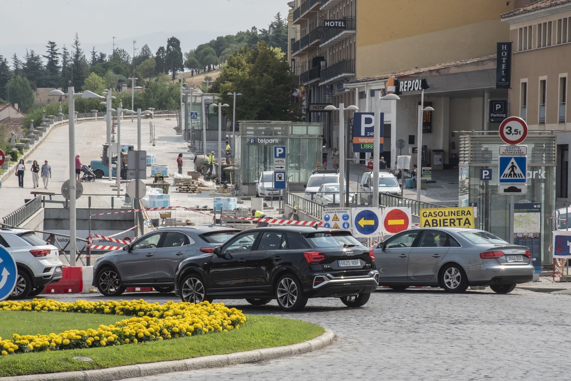 Jornada de atascos y calles cortadas en Segovia