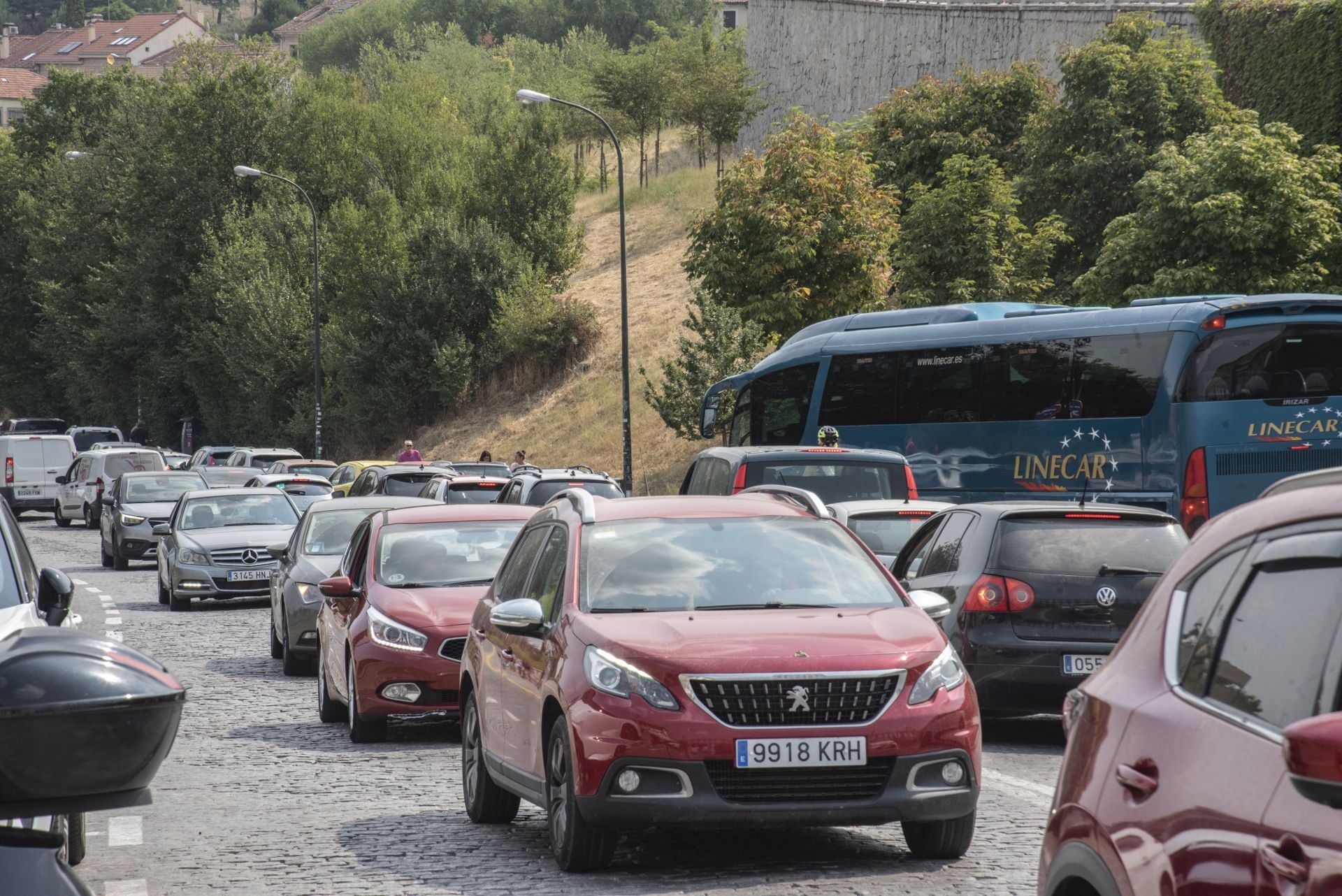 Jornada de atascos y calles cortadas en Segovia