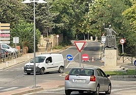 Corte de tráfico en la Cuesta de los Hoyos.