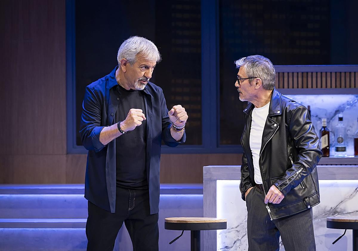 Casal teve fotos e vídeo vazados pornô disponível online!