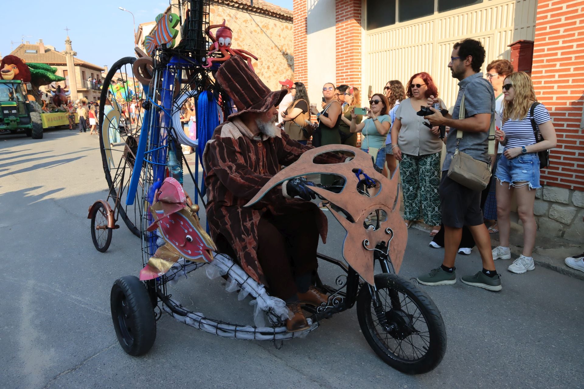 Fotografías del gran desfile de carrozas en Fuentepelayo