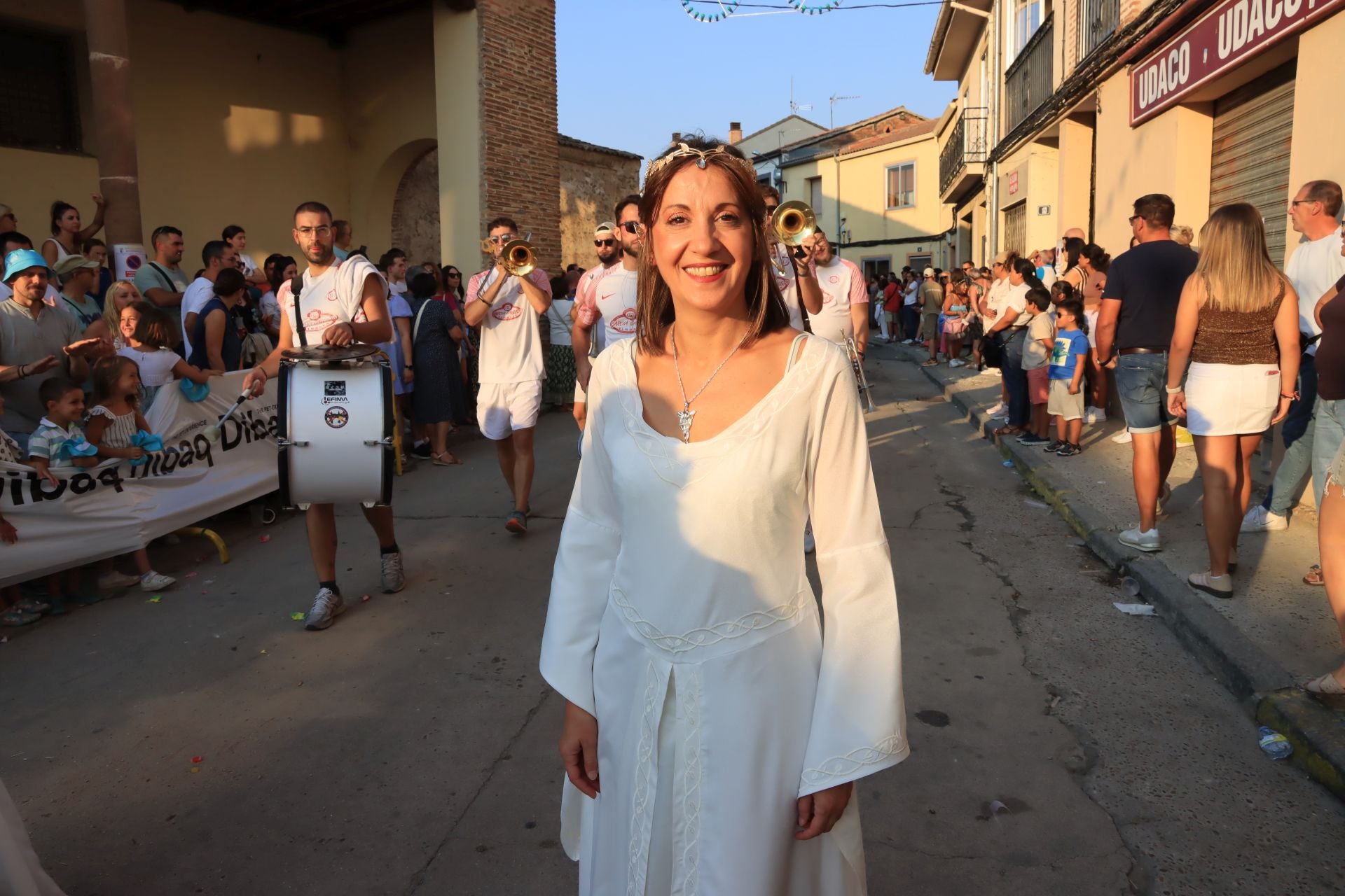 Fotografías del gran desfile de carrozas en Fuentepelayo