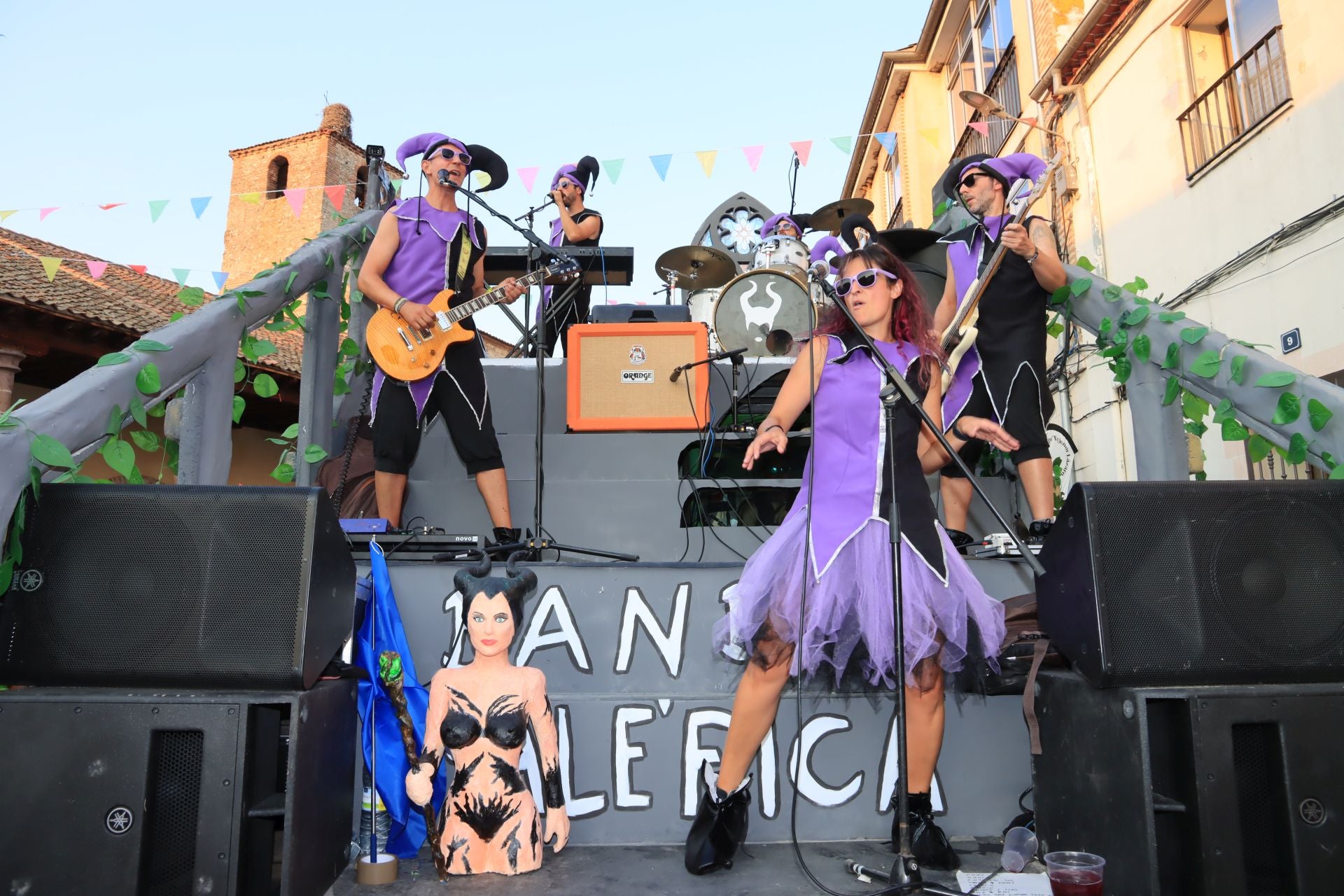 Fotografías del gran desfile de carrozas en Fuentepelayo