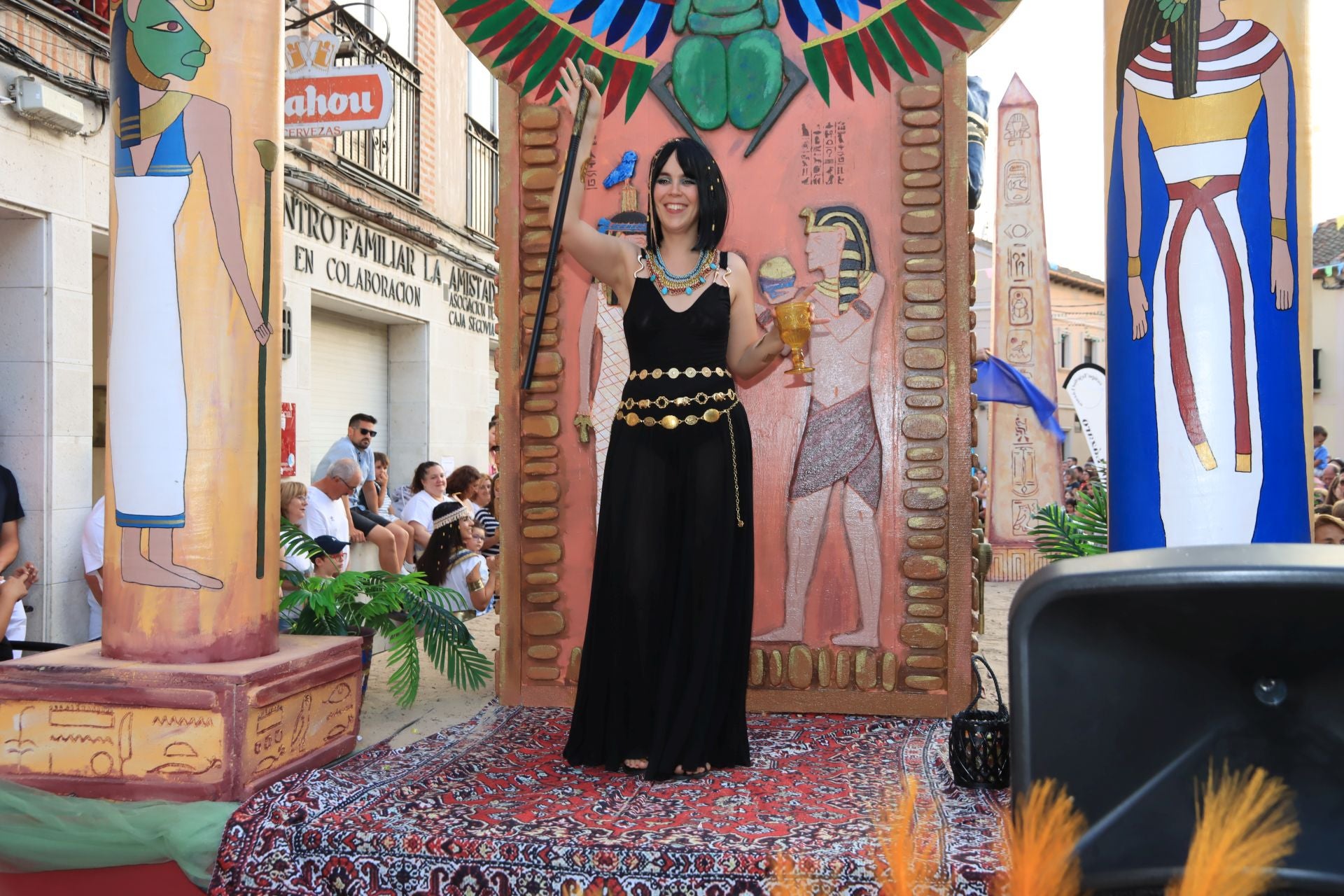 Fotografías del gran desfile de carrozas en Fuentepelayo