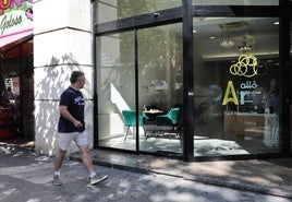 Nueva pastelería del parque del Salón.