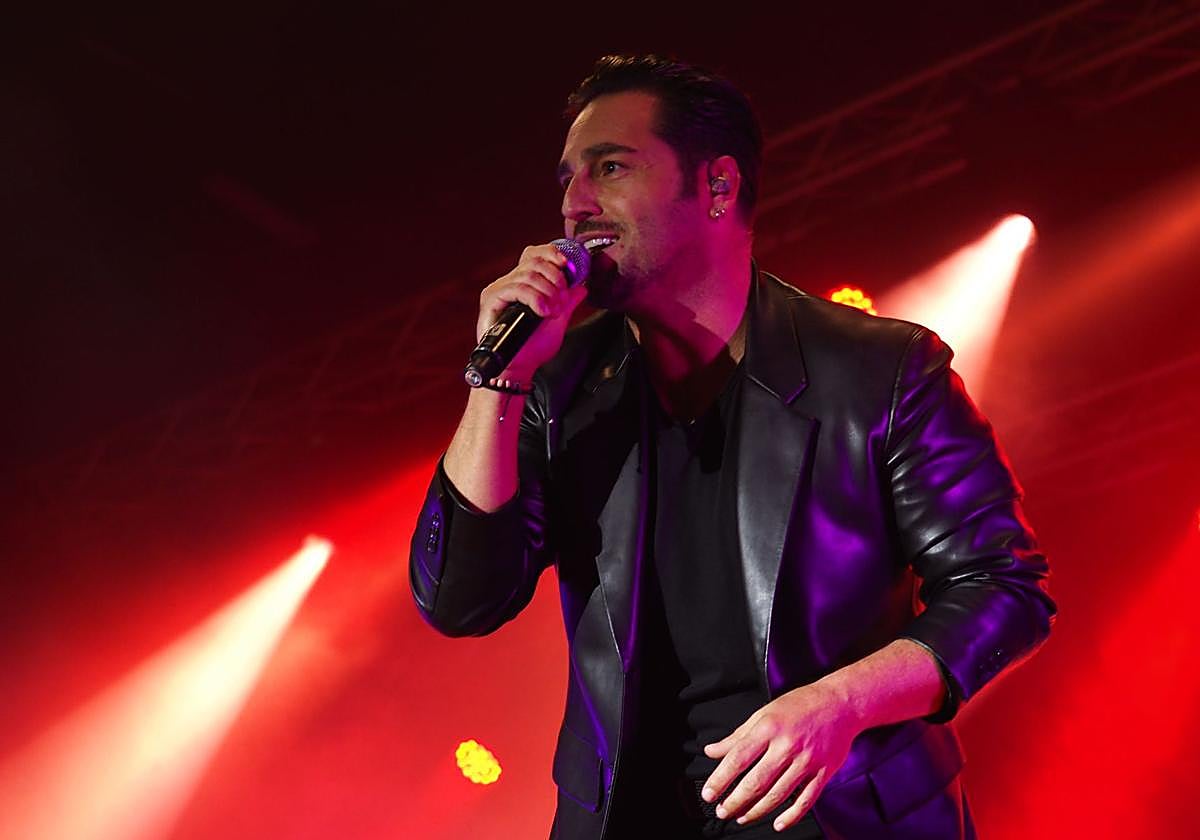 David Bustamante, durante un concierto.