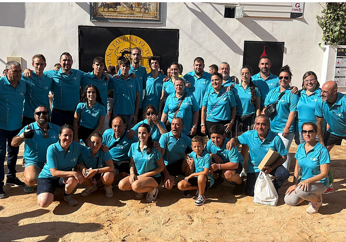 La vaca enmaromada y las jijas de Palazuelo de vedija triunfan en Chiva