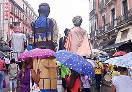 Gigantes y cabezudos durante las fiestas del año pasado.