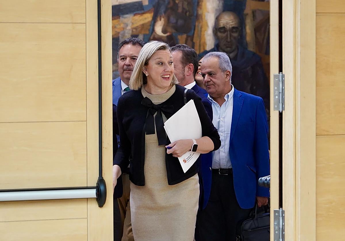 Isabel Blanco, en un pleno de las Cortes.