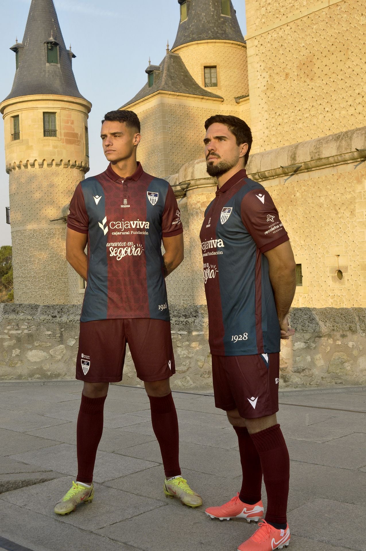 Fotos de la nueva camiseta de la Gimnástica Segoviana