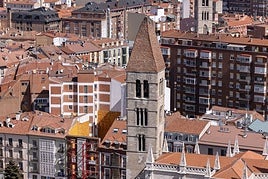 La iglesia de Santa María La Antigua vista desde la catedral, en una imagen de archivo.
